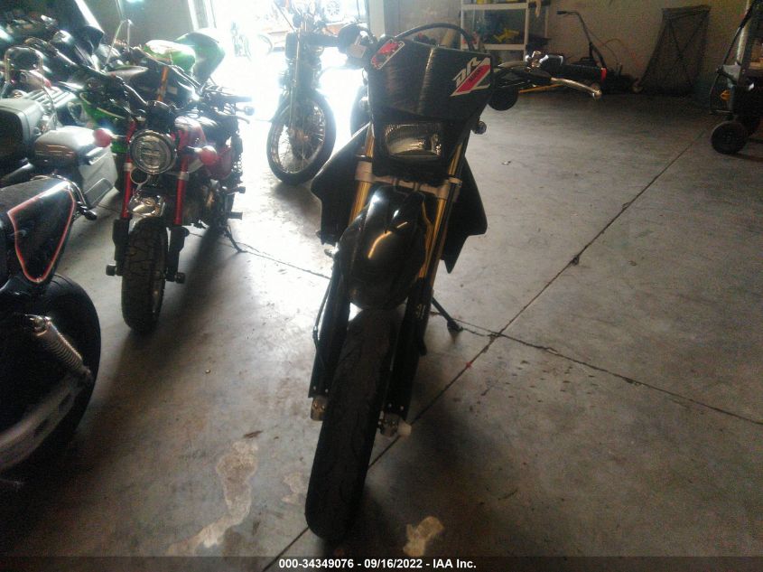2022 SUZUKI DR-Z400 SM JS1SK44A4N7100351