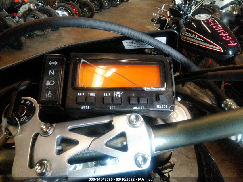 2022 SUZUKI DR-Z400 SM JS1SK44A4N7100351
