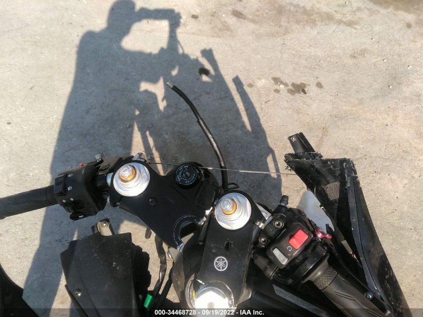 2006 YAMAHA YZFR6 L JYARJ12E16A002437