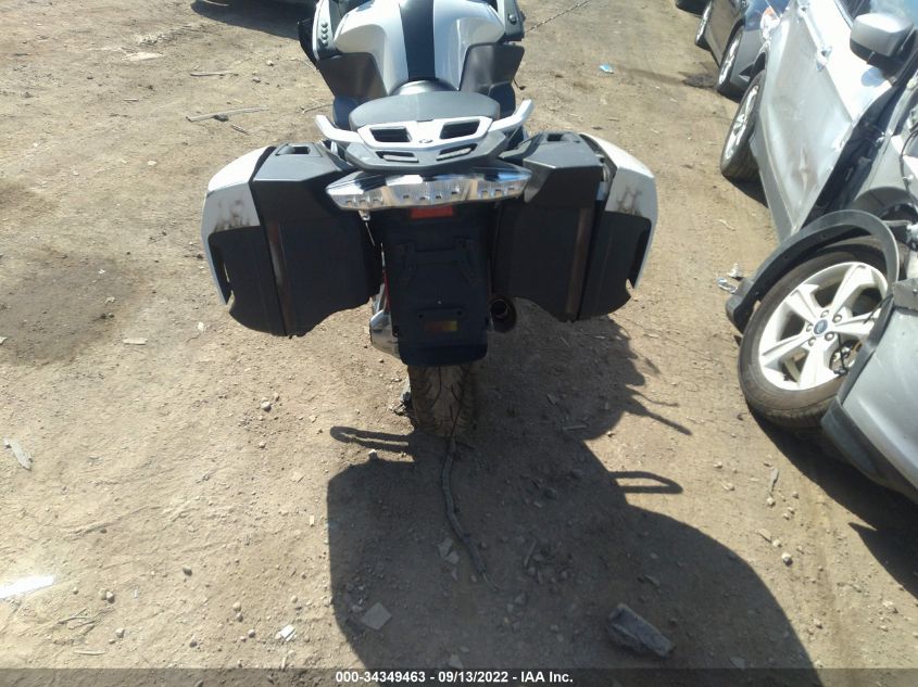 2017 BMW R1200 RT WB10A130XHZ399986
