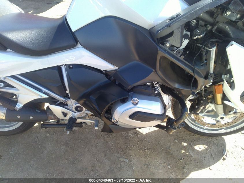 2017 BMW R1200 RT WB10A130XHZ399986