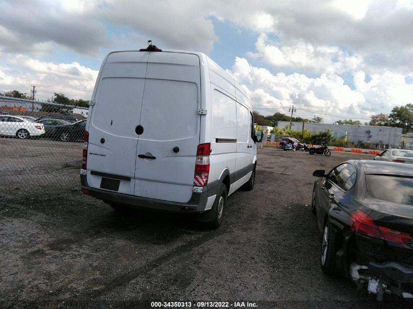 2016 MERCEDES-BENZ SPRINTER CARGO VANS WD3PE7DD2GP259364