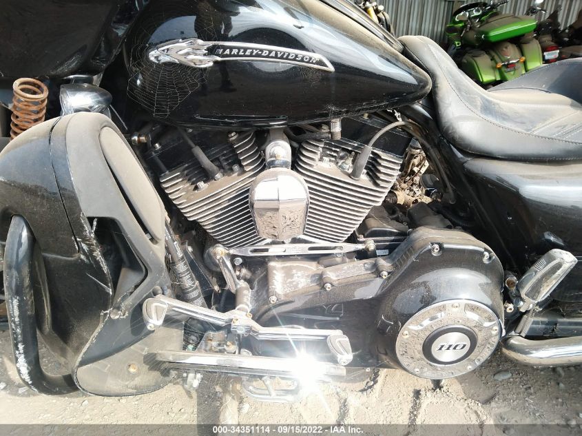 2016 HARLEY-DAVIDSON FLHXSE CVO STREET GLIDE 1HD1PXN11GB963478