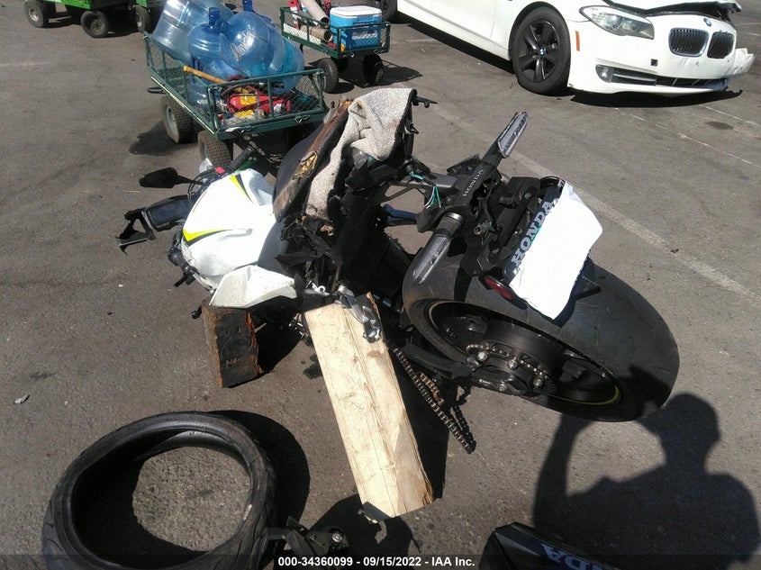 VIN MLHPC6258M5200549 2021 HONDA CBR500 RA