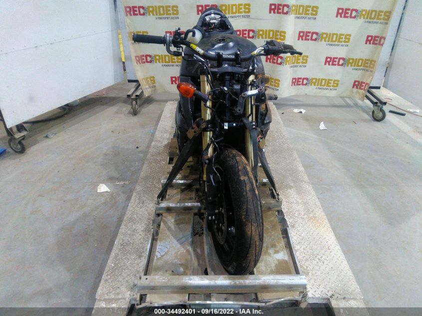 2015 SUZUKI GSX-S750 JS1GR7NA7F2100568