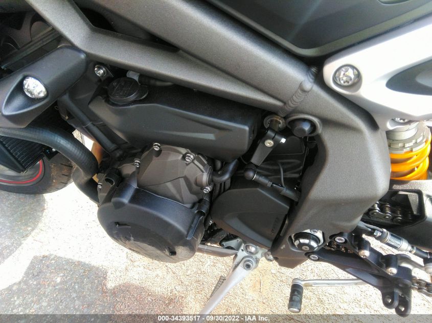 2021 TRIUMPH MOTORCYCLE STREET TRIPLE RS SMTA554S5MTAF5191