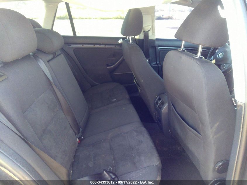 2013 VOLKSWAGEN JETTA SPORTWAGEN SE W/SUNROOF 3VWPX7AJ8DM657638