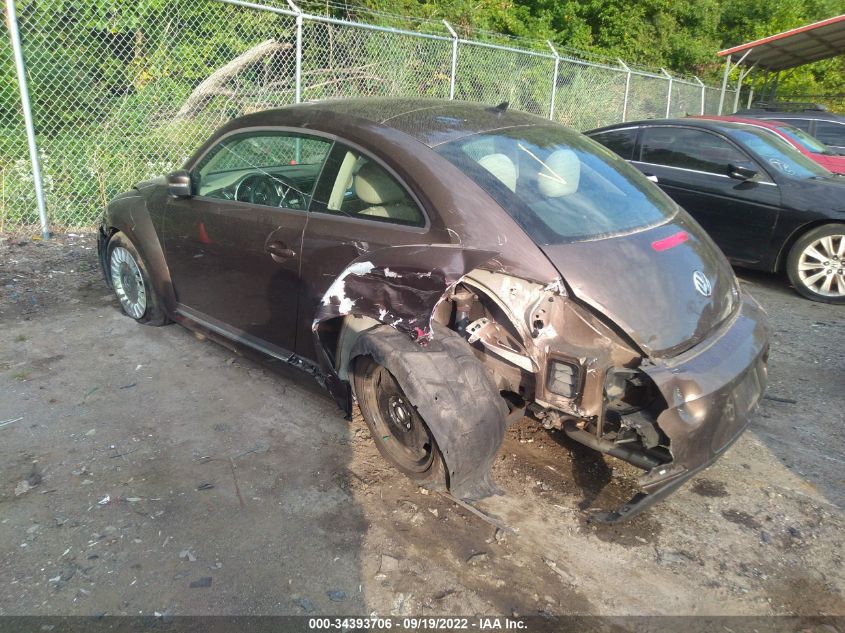2014 VOLKSWAGEN BEETLE COUPE 2.5L 3VWJP7AT1EM631911