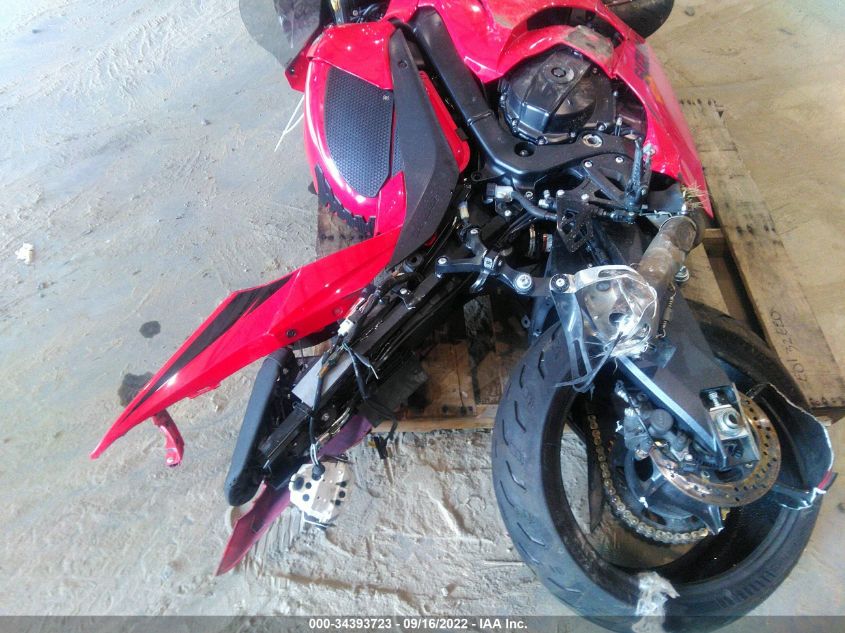2017 SUZUKI GSX-R1000 JS1DM11B5H2101072