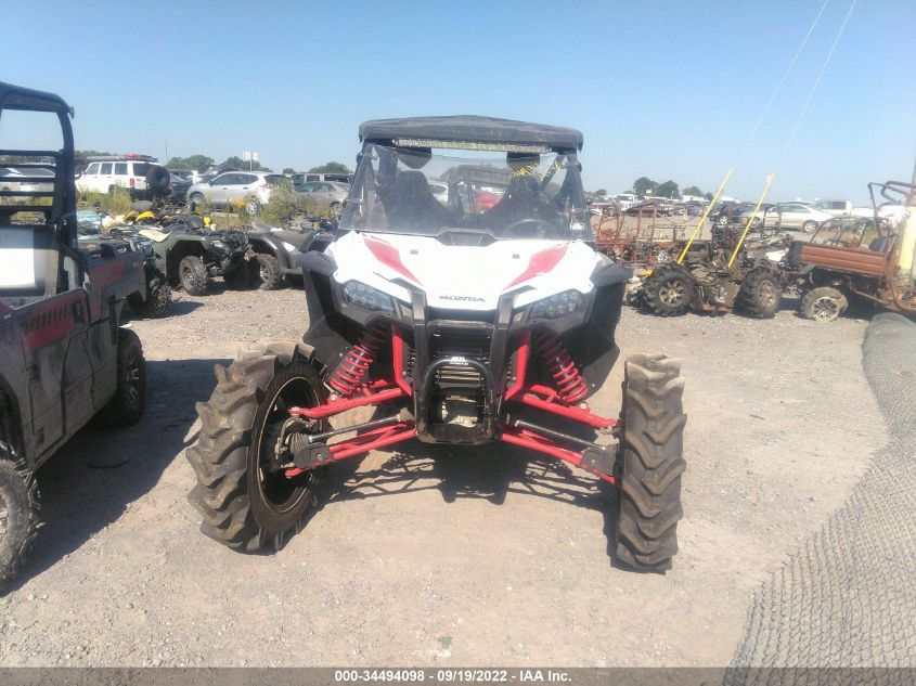 2021 HONDA SXS1000 S2R 1HFVE0547M4200039