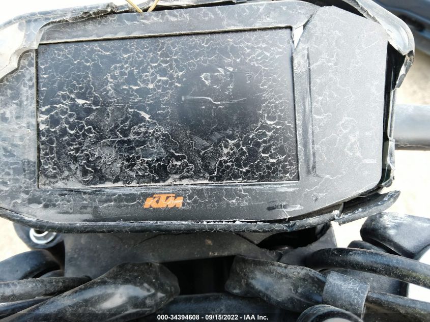 2020 KTM 790 DUKE VBKTU6402LM775703