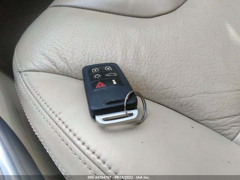 2013 VOLVO XC60 3.2L YV4952DL2D2423890