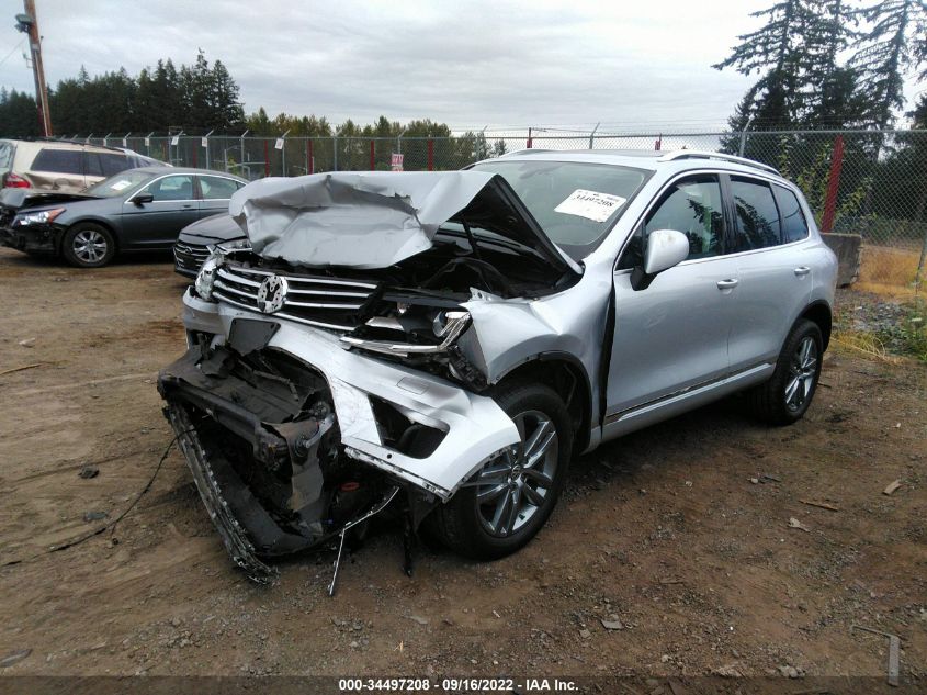 2015 VOLKSWAGEN TOUAREG LUX WVGEF9BP1FD005160