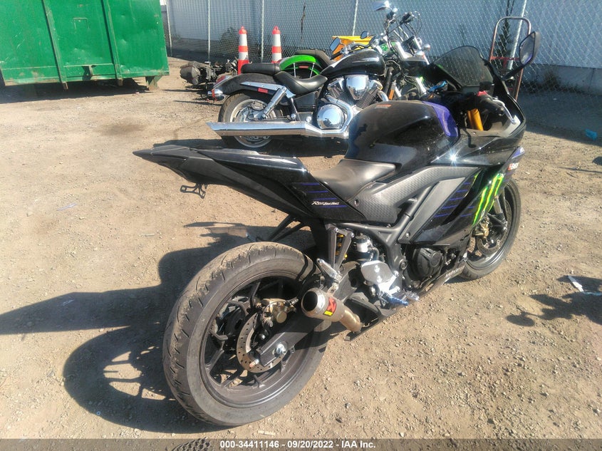 VIN MH3RH18Y7MK005062 2021 YAMAHA YZFR3 A
