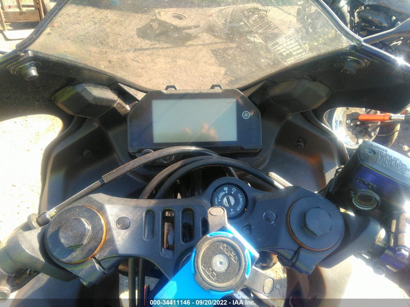 VIN MH3RH18Y7MK005062 2021 YAMAHA YZFR3 A