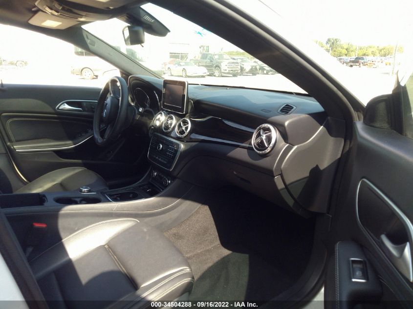 2016 MERCEDES-BENZ CLA CLA 250 WDDSJ4EB8GN388931