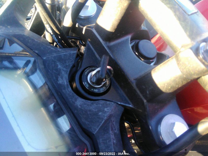 2015 HONDA CB300 F MLHNC5216F5100774