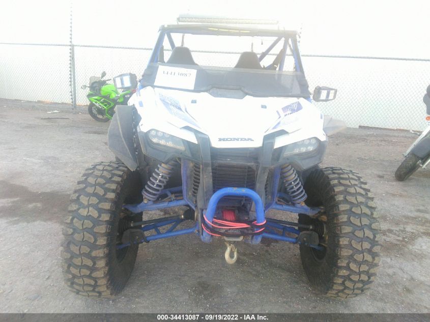 2021 HONDA SXS1000 S2X 1HFVE0598M4200210