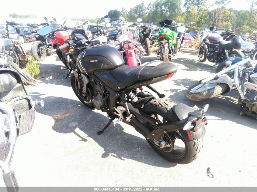 2022 TRIUMPH MOTORCYCLE TRIDENT 660 SMTL10UL3NTAX3646