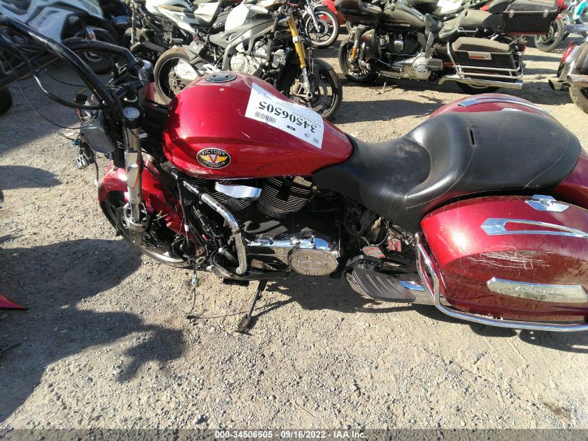 2012 VICTORY MOTORCYCLES CROSS COUNTRY TOUR 5VPTW36N5C3011211