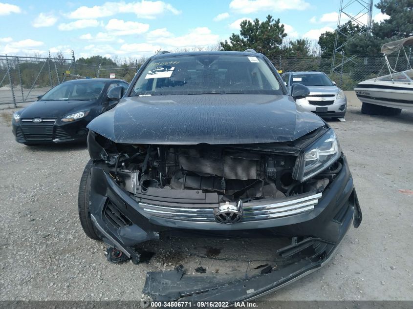 2016 VOLKSWAGEN TOUAREG EXECUTIVE WVGEP9BPXGD003339