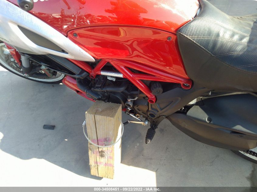 2013 DUCATI DIAVEL ZDM13BLW2DB015542