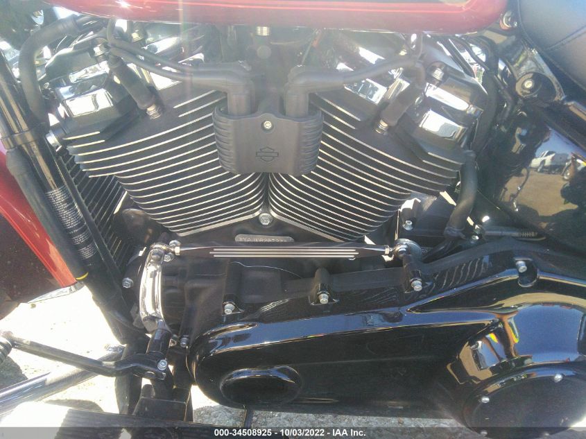 2019 HARLEY-DAVIDSON FLHC 1HD1YAJ22KB020727