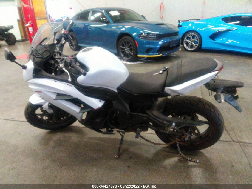2013 KAWASAKI EX650 E JKAEXEE14DDA11188