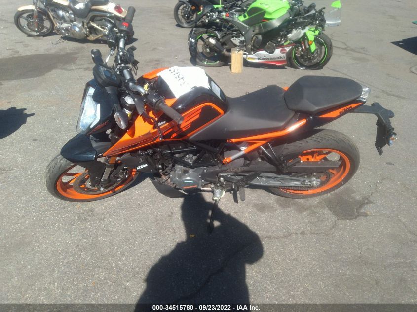 2022 KTM 200 DUKE MD2JPC405NC035676