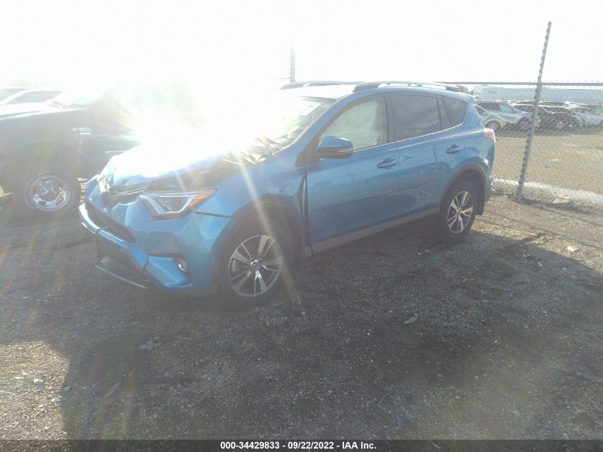 VIN JTMRFREV4HJ113776 2017 Toyota RAV4 no.2