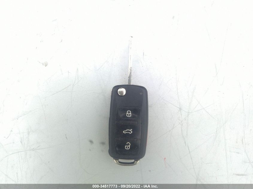 2013 VOLKSWAGEN GLI AUTOBAHN W/NAV 3VW5A7AJ4DM411551