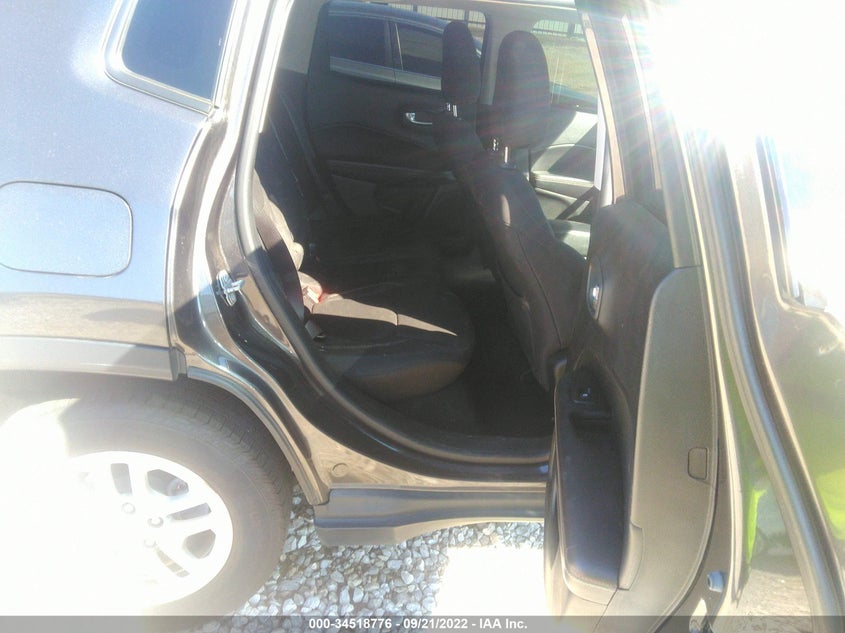 VIN 3C4NJCAB6JT438868 2018 JEEP COMPASS SPORT