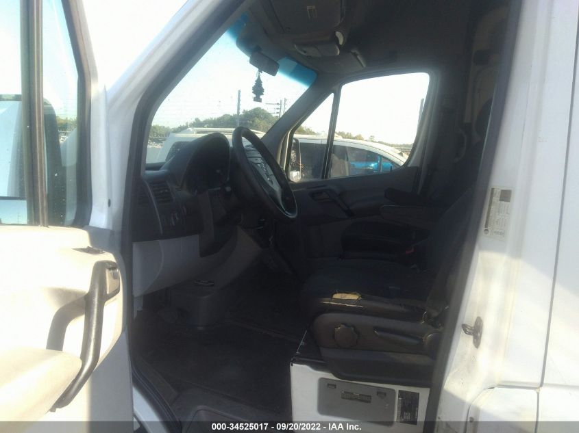 2014 MERCEDES-BENZ SPRINTER CARGO VANS WD3PE7DC3E5884209
