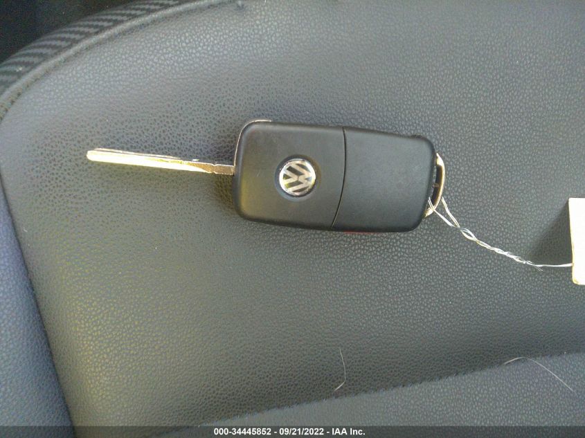 2013 VOLKSWAGEN BEETLE COUPE 2.5L 3VWJP7AT4DM600571