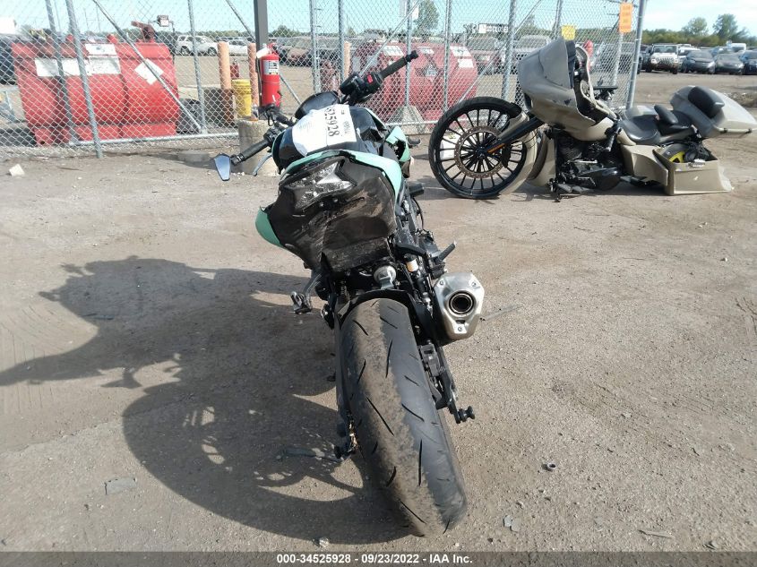 2022 KAWASAKI ZR900 JKAZR2F17NA038779