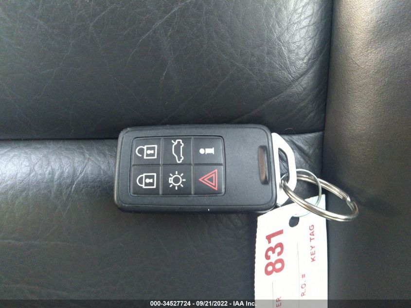 2013 VOLVO XC70 T6 YV4902BZ2D1157931