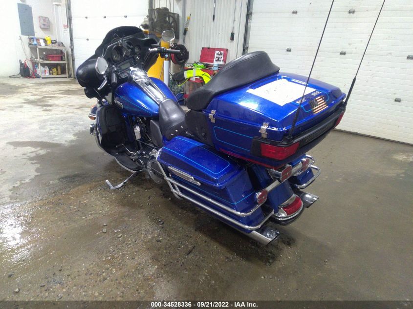 2010 HARLEY-DAVIDSON FLHTCU 1HD1FC416AB651886