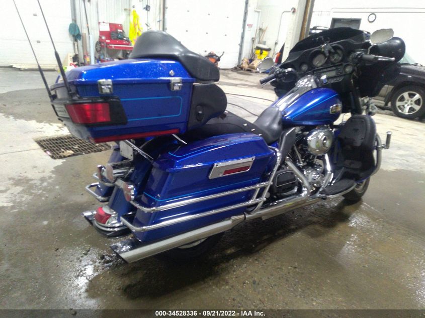2010 HARLEY-DAVIDSON FLHTCU 1HD1FC416AB651886