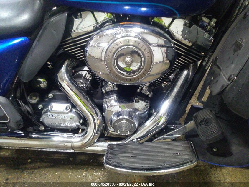 2010 HARLEY-DAVIDSON FLHTCU 1HD1FC416AB651886