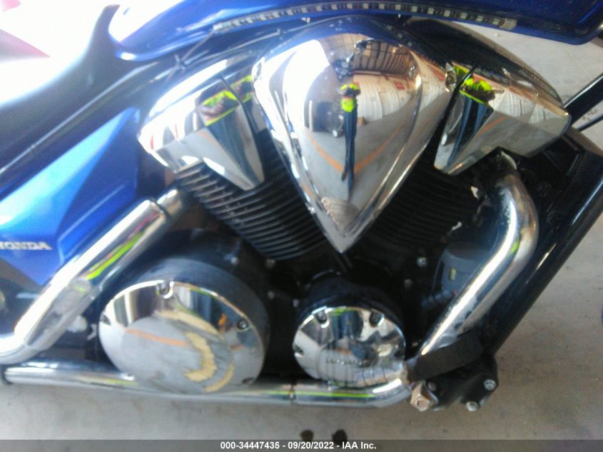 2015 HONDA VT1300 CR JH2SC6608FK500373