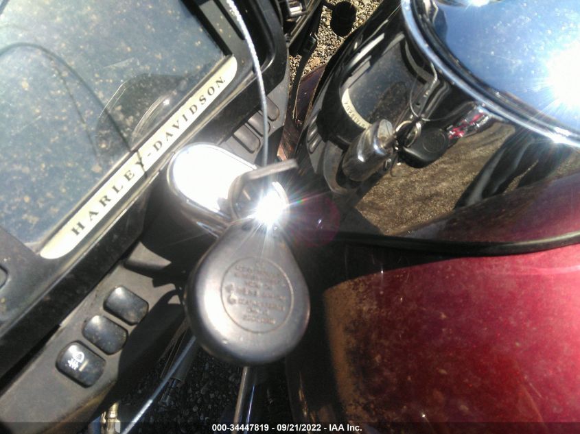 2015 HARLEY-DAVIDSON FLHTCUTG TRI GLIDE ULTRA 1HD1MAL35FB852473