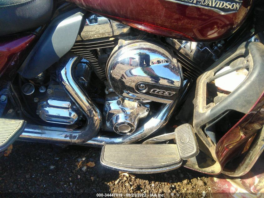 2015 HARLEY-DAVIDSON FLHTCUTG TRI GLIDE ULTRA 1HD1MAL35FB852473