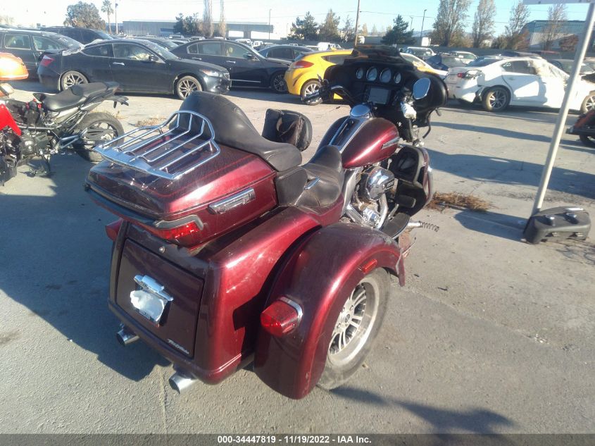 2015 HARLEY-DAVIDSON FLHTCUTG TRI GLIDE ULTRA 1HD1MAL35FB852473