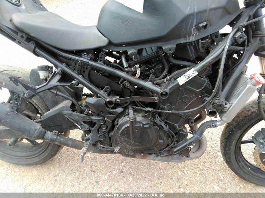2019 KAWASAKI EX400 JKAEXKH15KDA27357