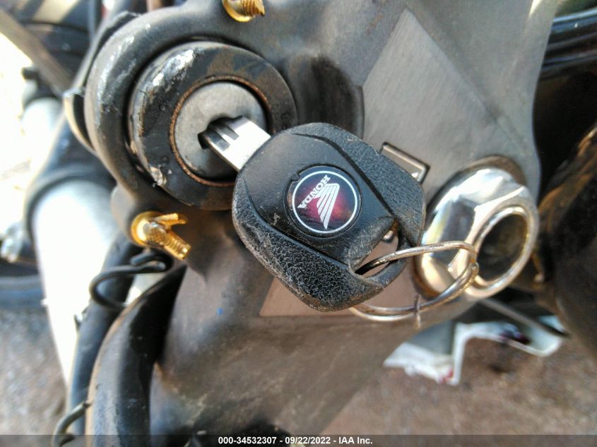 2010 HONDA VFR1200 F - JH2SC6313AK000143