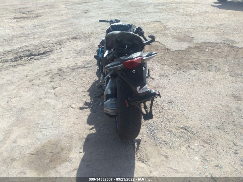 2010 HONDA VFR1200 F - JH2SC6313AK000143