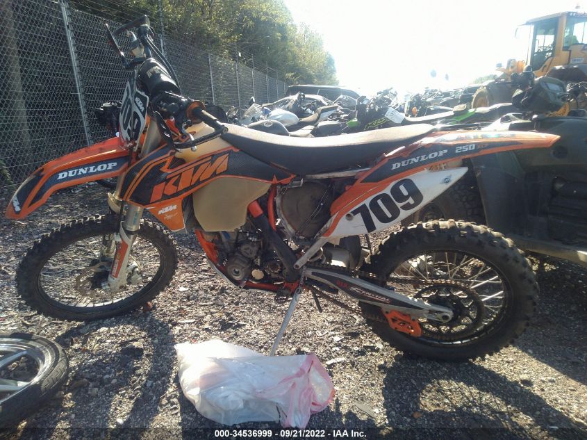 2015 KTM 250 SX-F/XC-F VBKMXJ432FM115884