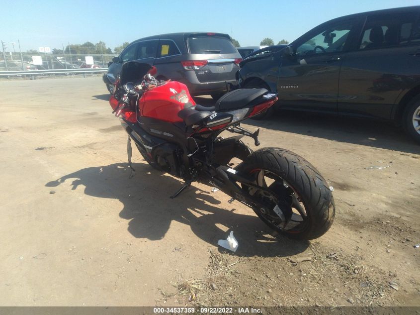 2016 SUZUKI GSX-R1000 JS1GT78A4G2100946