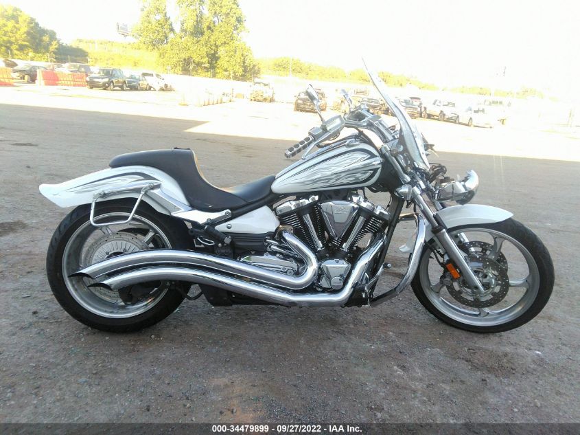 2013 YAMAHA XV1900 CU JYAVP27E7DA015928