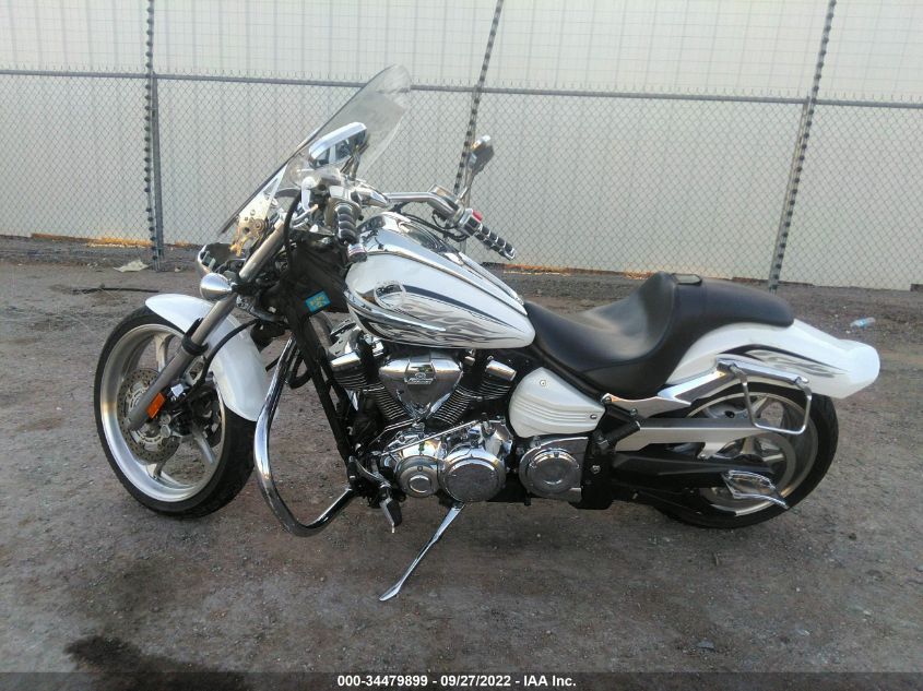 2013 YAMAHA XV1900 CU JYAVP27E7DA015928